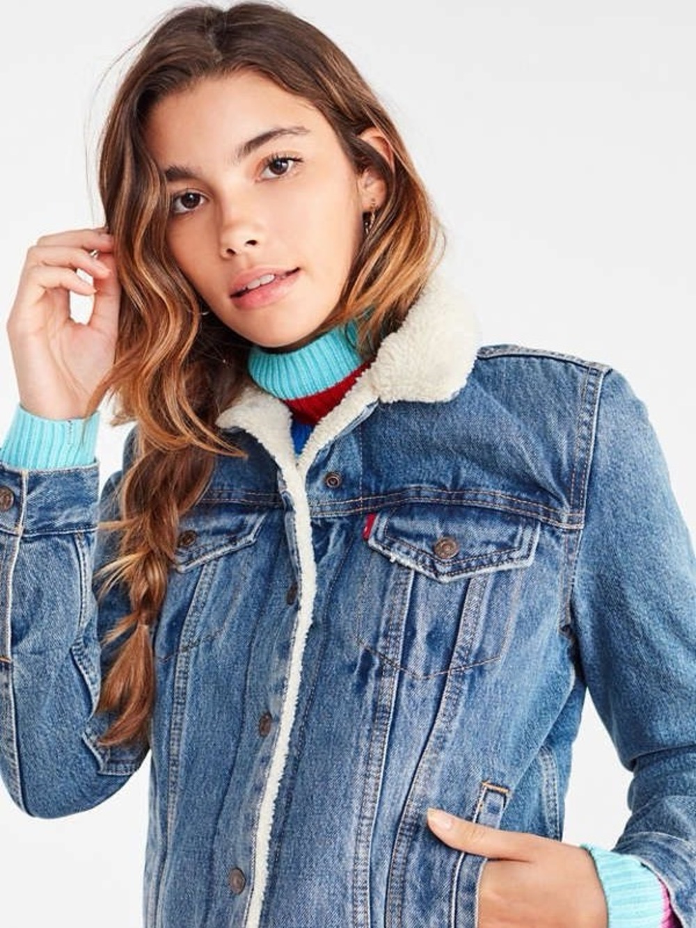 Levi's Light Blue Denim Jacket with White Sherpa Lining - Picture 8 of 8